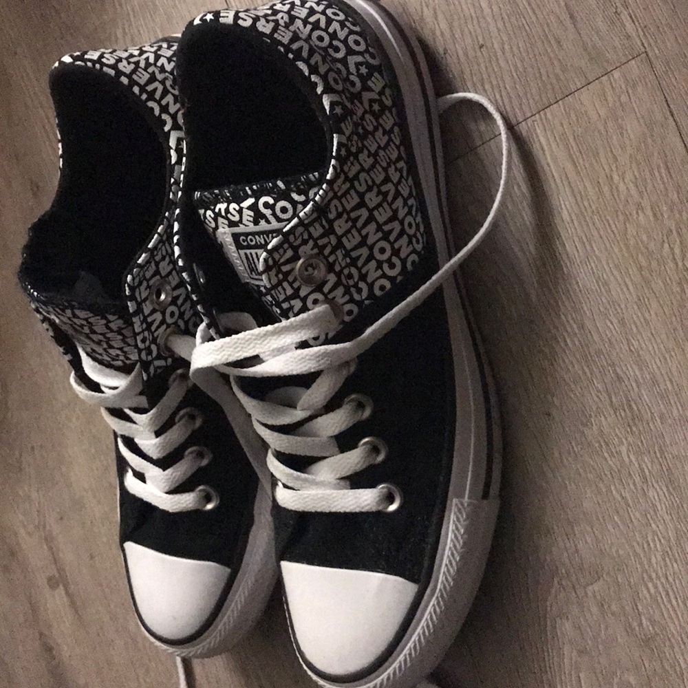 converse shoes